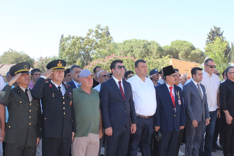 15 Temmuz Şehitleri Anma, Demokrasi ve Milli Birlik Günü İlçemizde Törenlerle Kutlandı.
